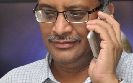 Ashok Khemka IAS to retire today